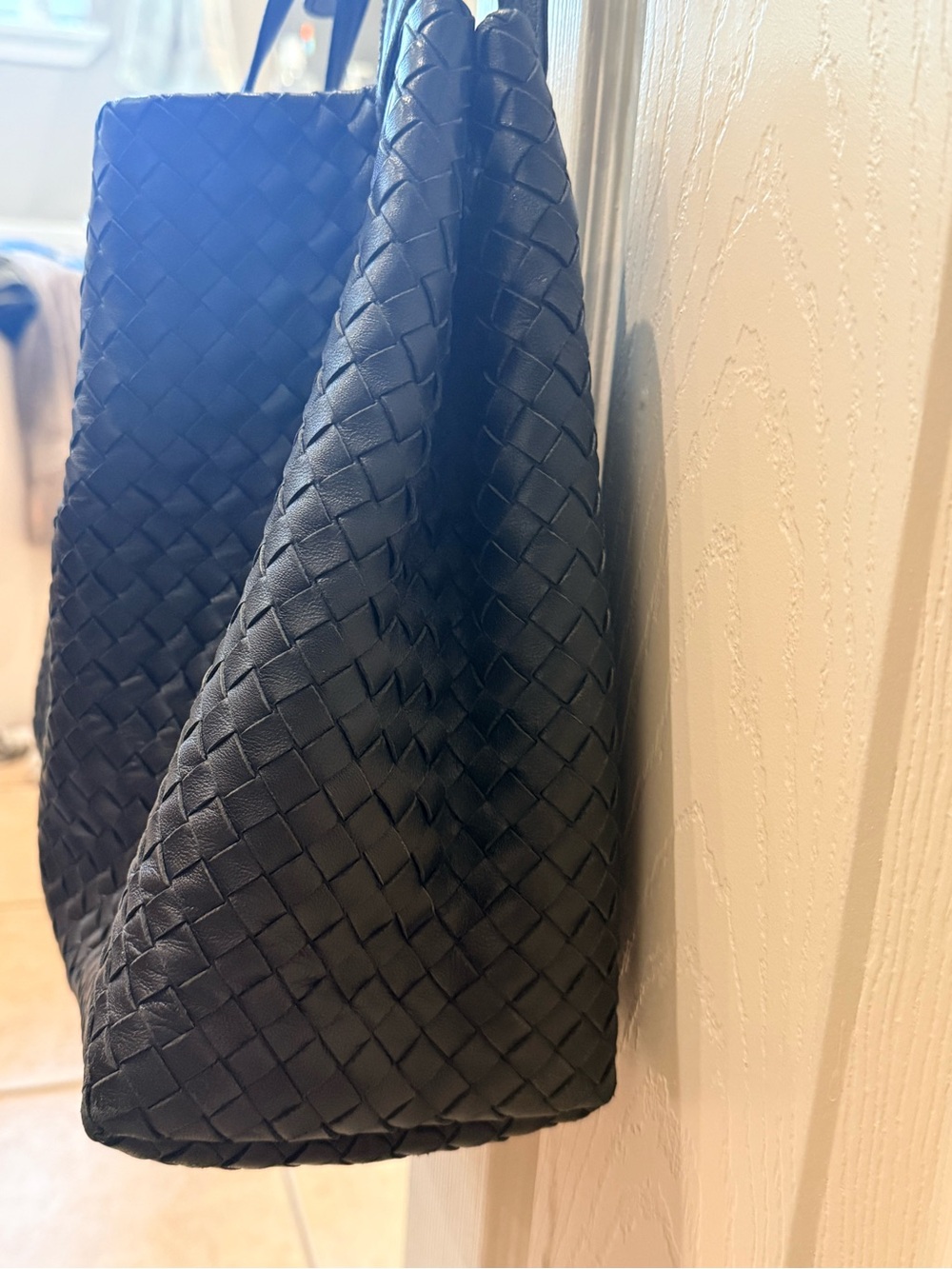 Bottega Veneta Black Intrecciato Shoulder Tote - Picture 4 of 12